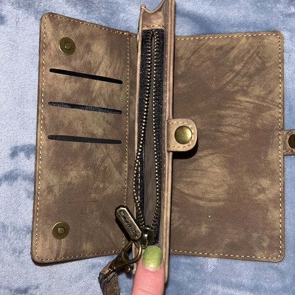 Caseme Leather 2-in-1 Flip Wallet Phone Case w/ Detachable Back Magnetic Closure - Picture 13 of 15